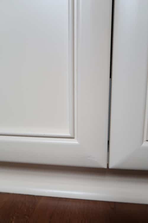 close-up-of-repaired-cabinet-paint-chip