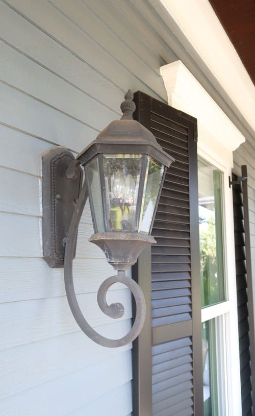 Replacing An Outdoor Wall Sconce, Install Light Fixture Siding