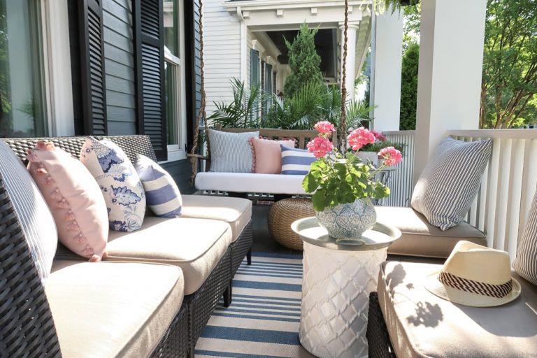 Small Front Porch Decorating: 6 Unique Ideas for Summer