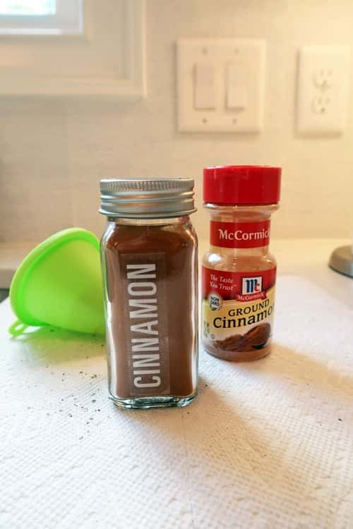 cinnamon-glass-spice-jar-filled