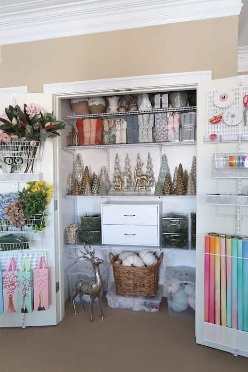 Strategies to Declutter and Organize Holiday Home Decor