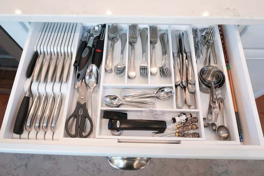 kitchen-utensil-organizer-large-drawer-clears-clutter
